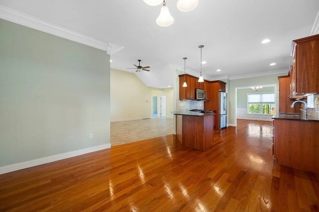Photo of 81 Nicholas Dr