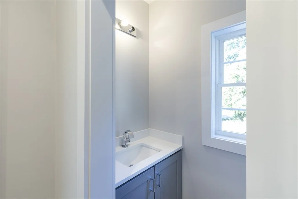 Photo of 239 Hardy Pond Road
