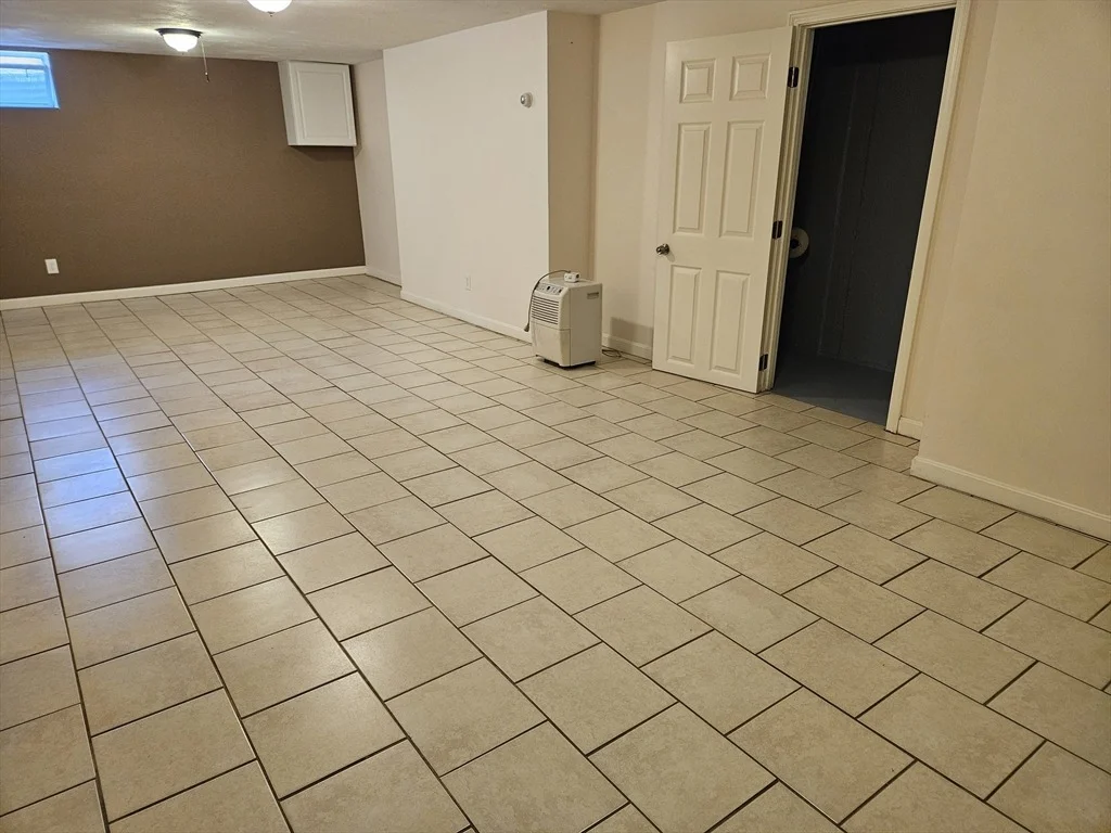 Photo of 461 River Rd