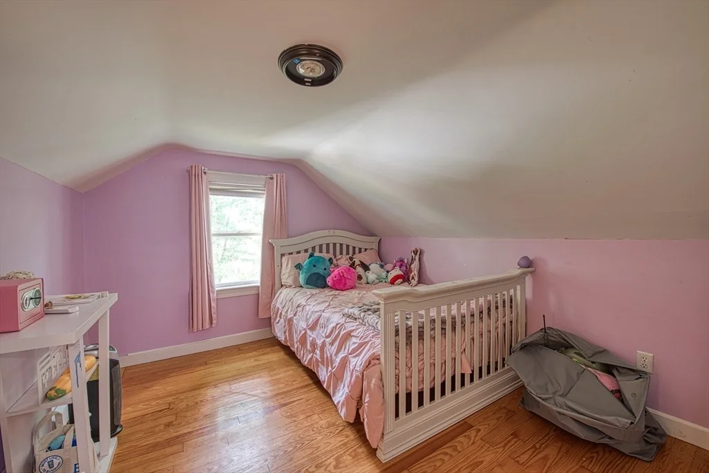 Photo of 30 Edgewood Ln