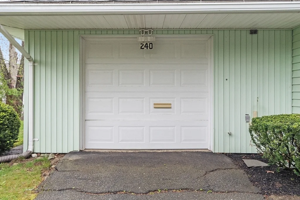 Photo of 240 Central St