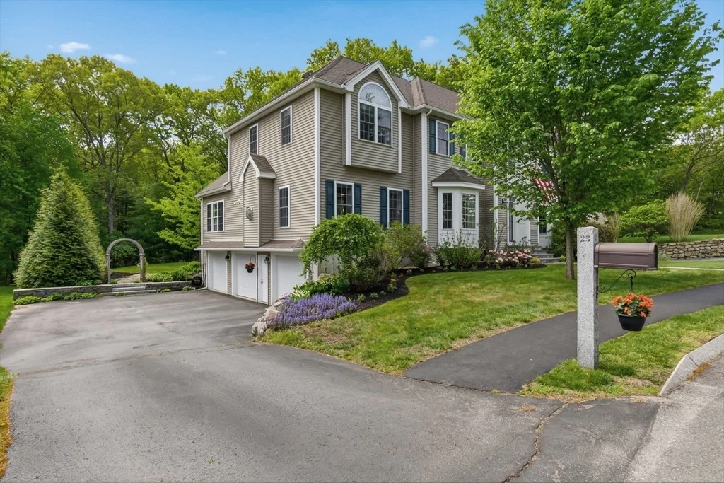Photo of 23 Oak Ledge Cir