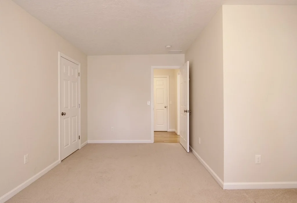 Photo of 114 Barrington Dr