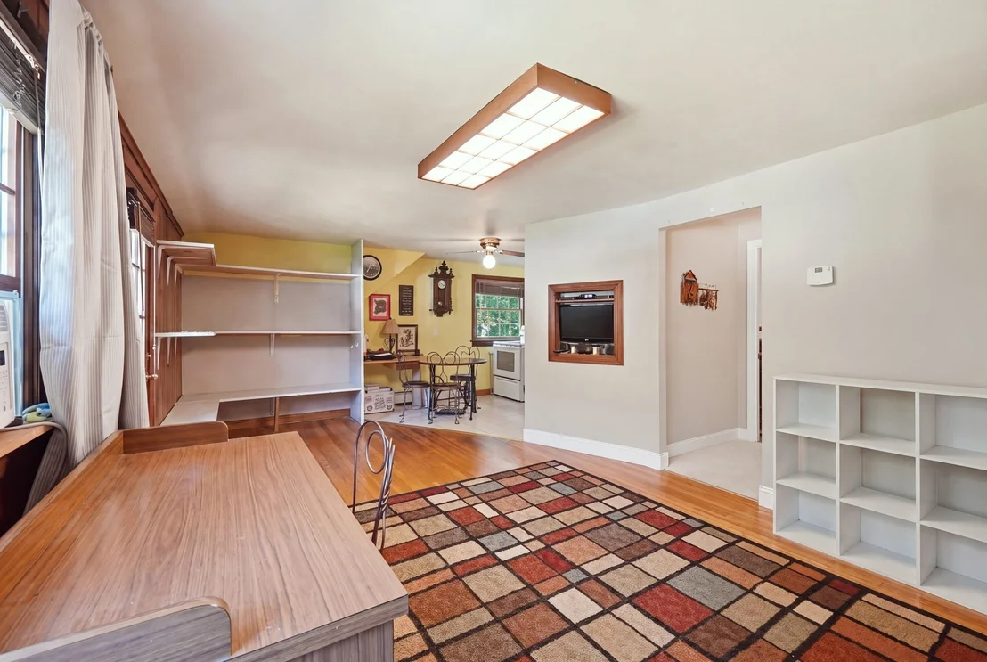 Photo of 137 Parker Rd