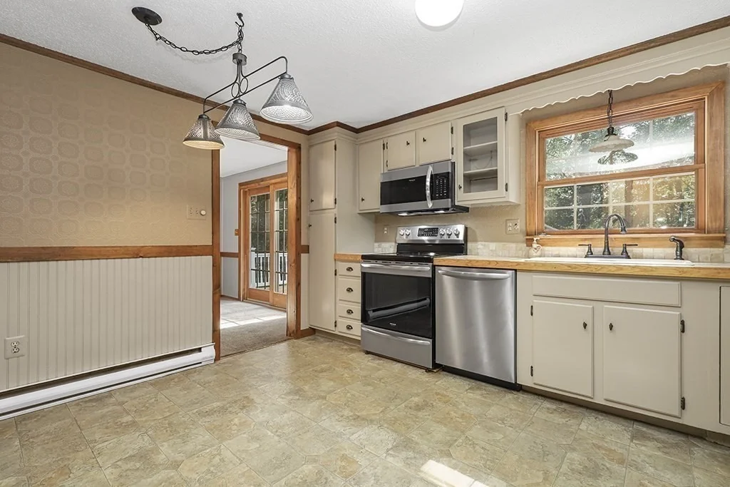 Photo of 162 Oak St