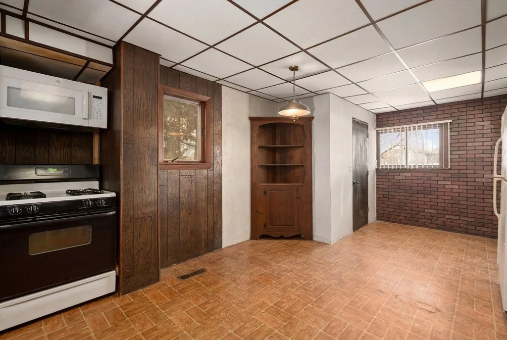 Photo of 288 Cedar St