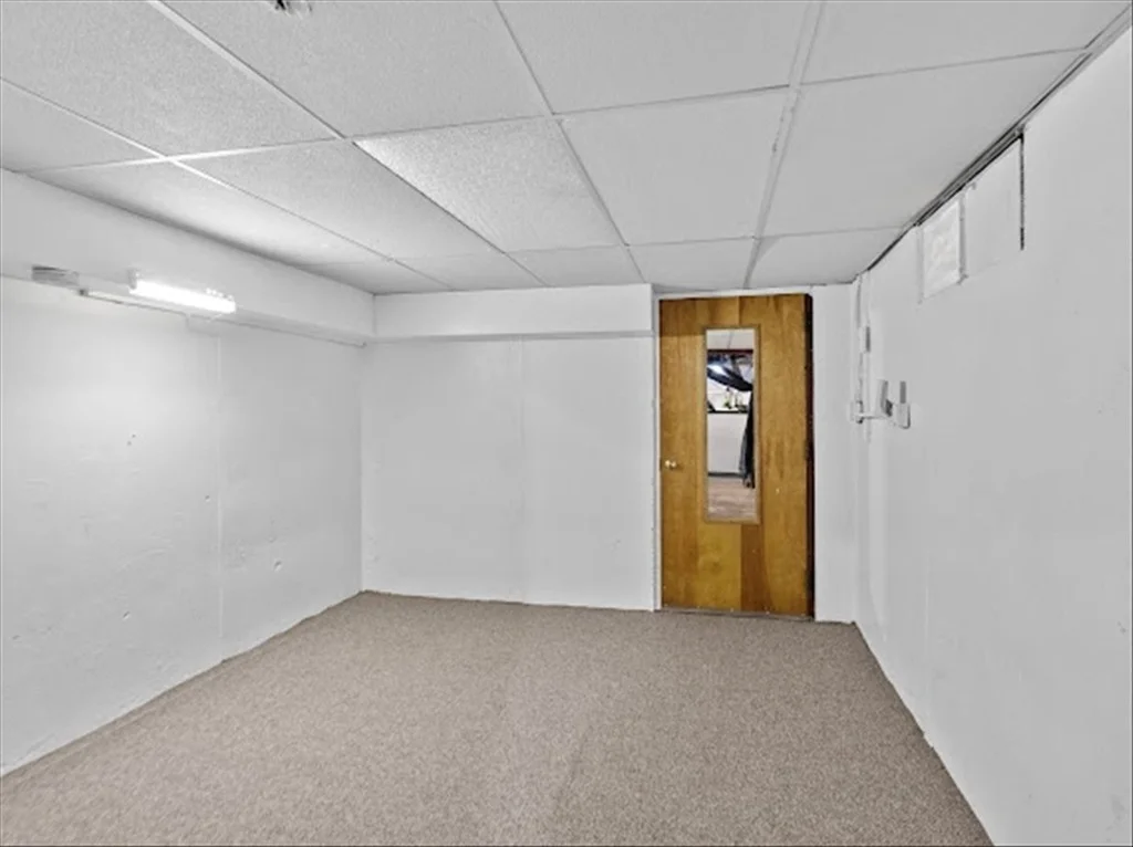 Photo of 127 Catalpa Ter