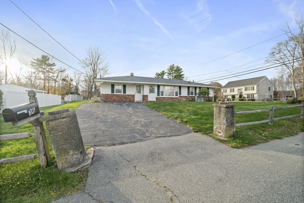 Photo of 36 Dix Rd