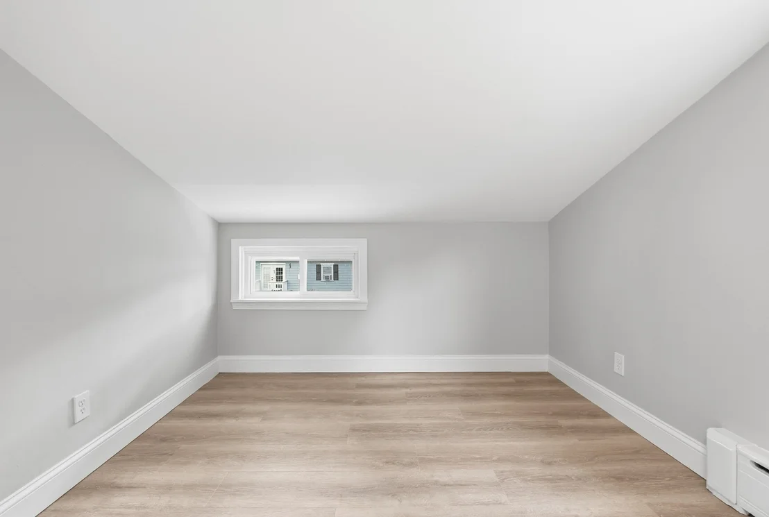 Photo of 98 Towne Way