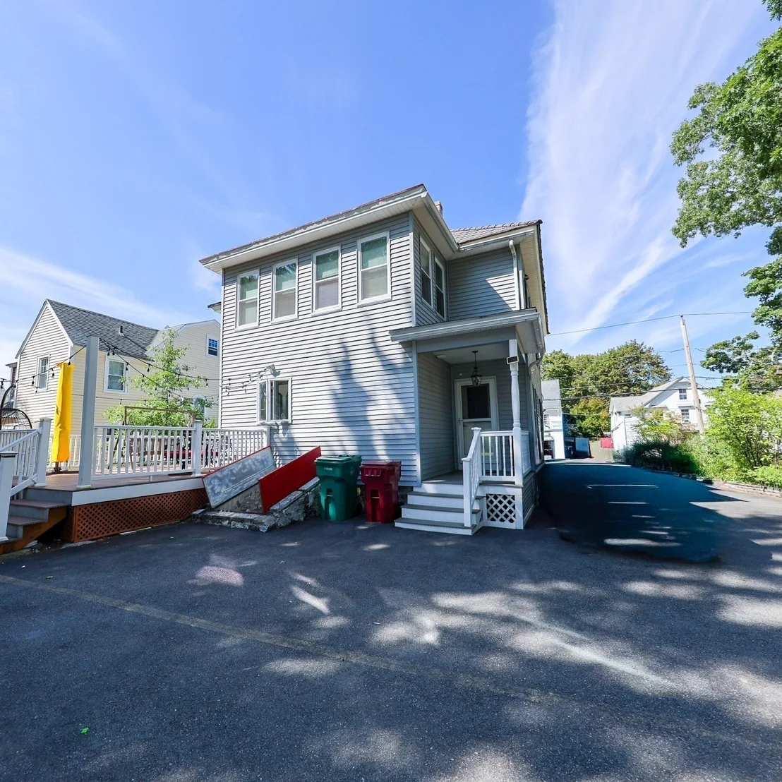 Photo of 374 Pine St