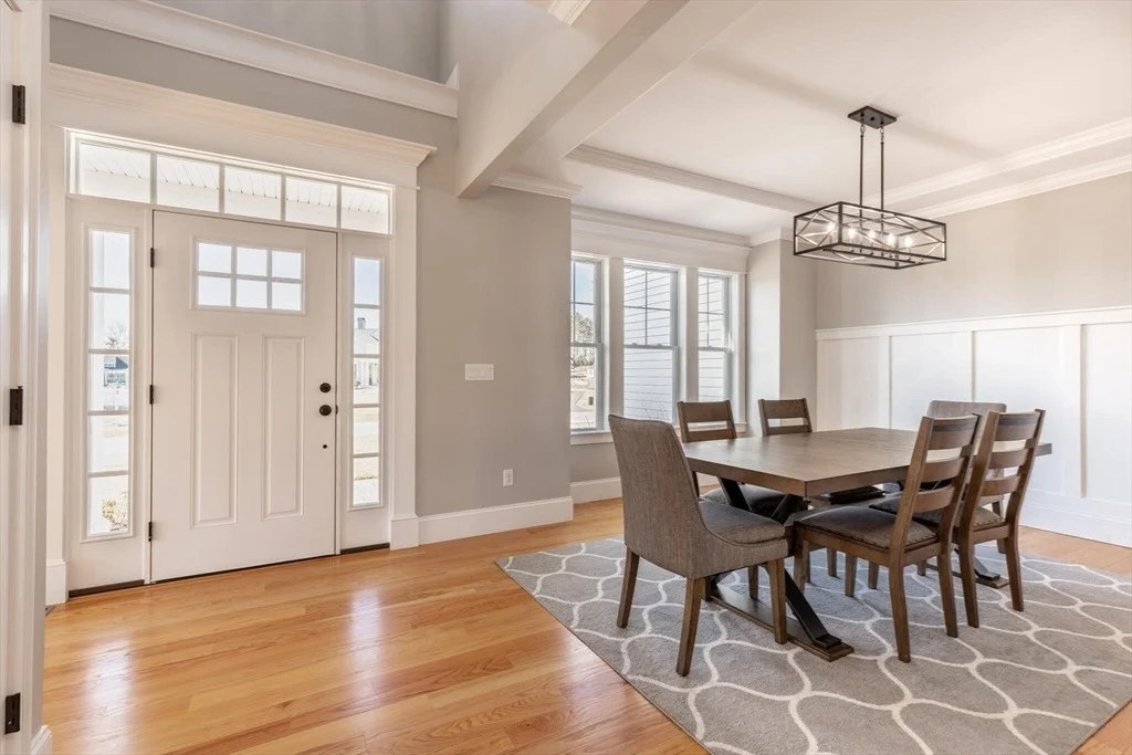 Photo of 10 Rochambeau Ave