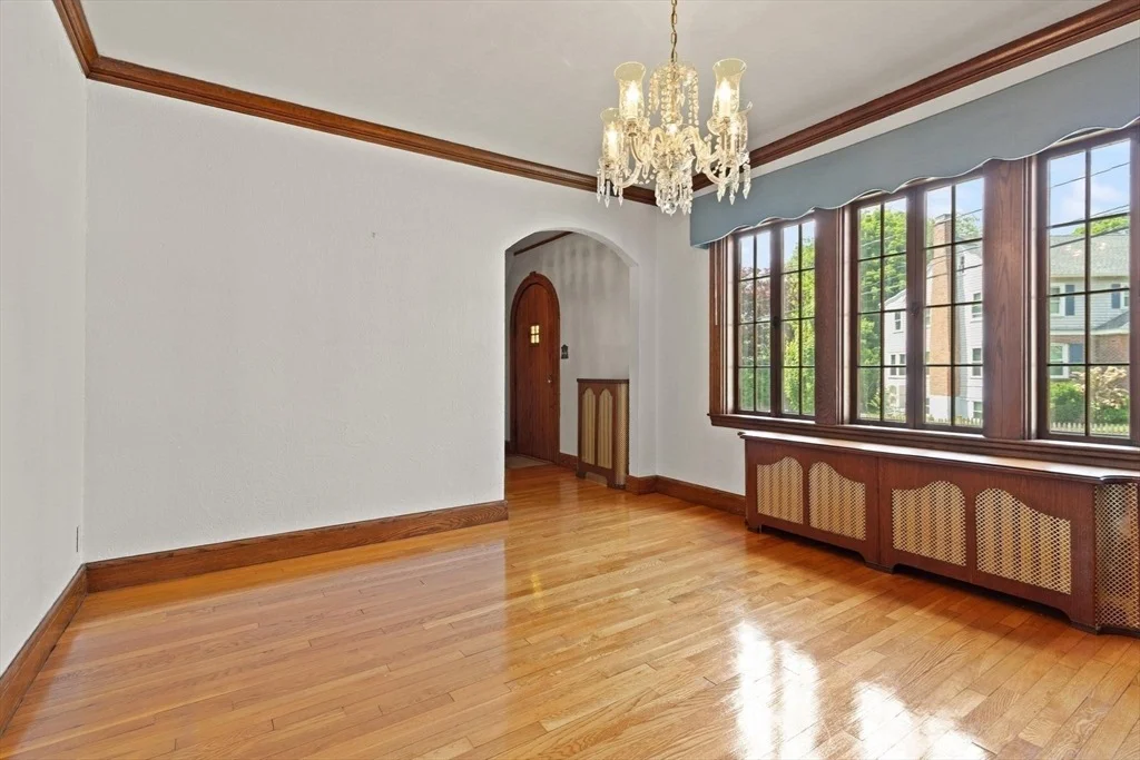 Photo of 9 Mayfield Rd