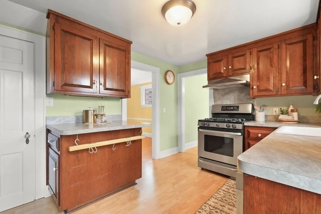 Photo of 1297 Old Worcester Rd