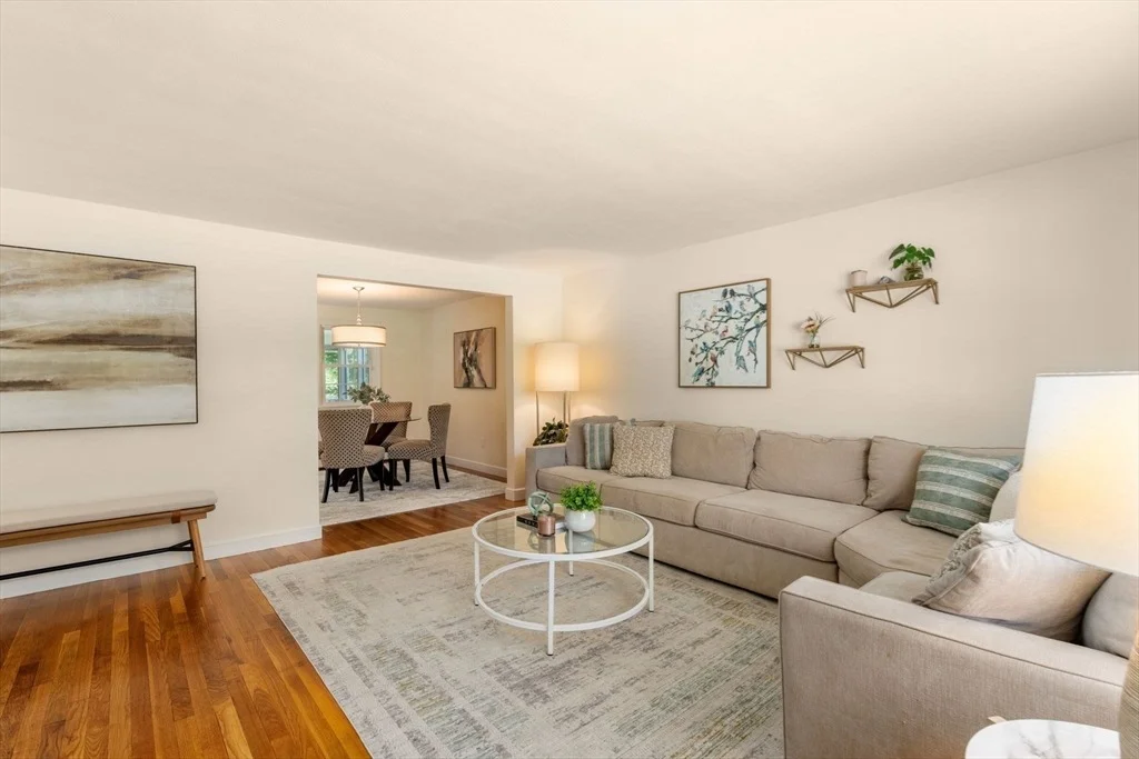 Photo of 11 Longmeadow Road