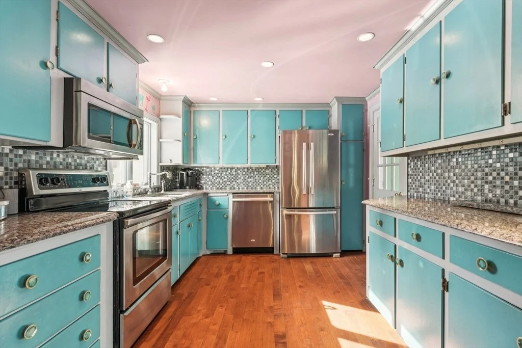 Photo of 25 Juniper Ave