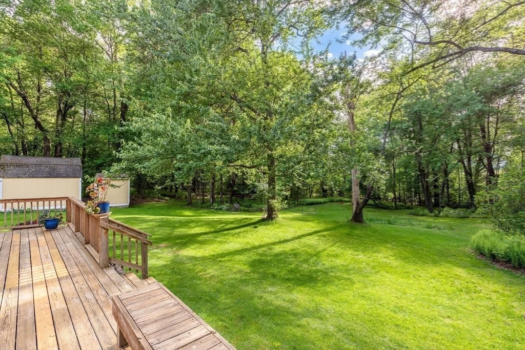 Photo of 54 Deepwoods Dr