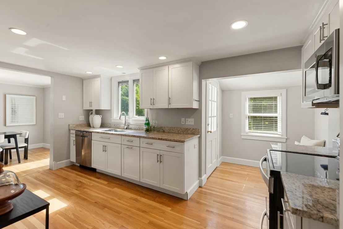 Photo of 11 Stratham Rd