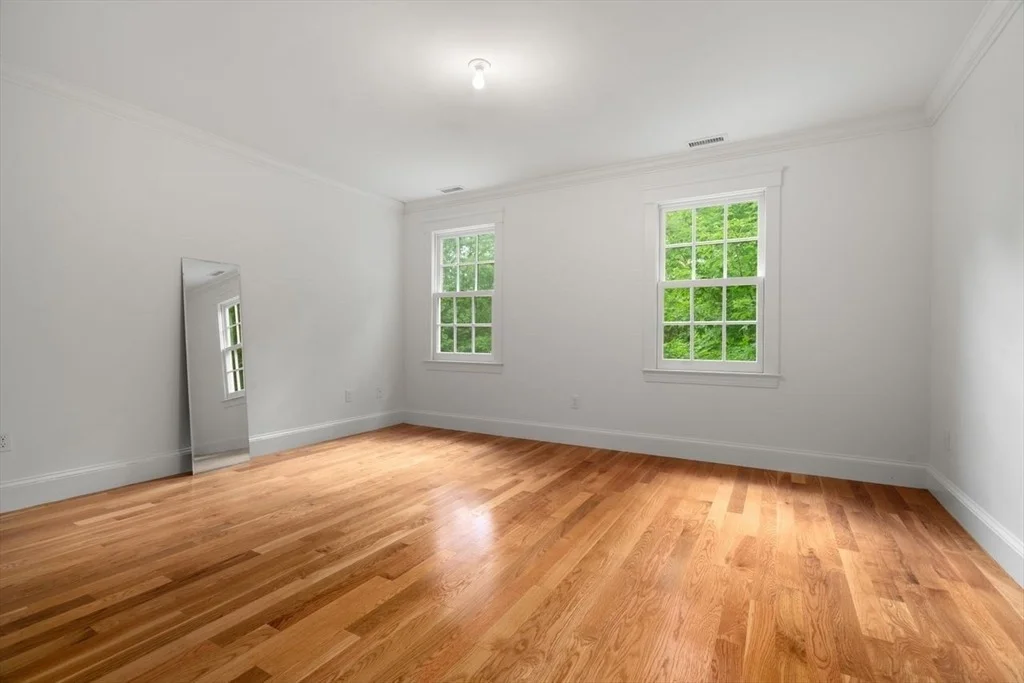 Photo of 32 Perry Lane