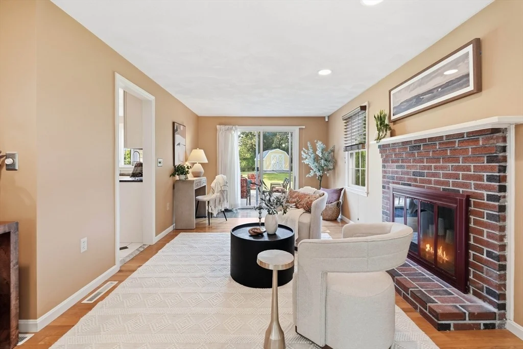 Photo of 267 Beacon
