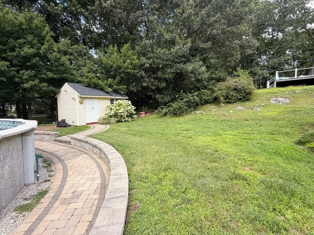 Photo of 57 Laurel Ln