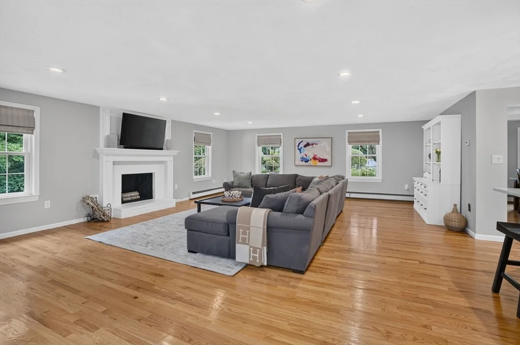 Photo of 10 Lillian Drive
