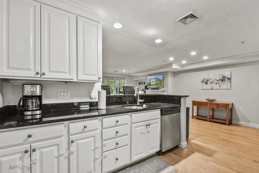 Photo of Unit C at 29 Maple Street