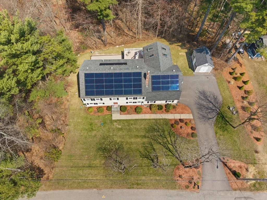 Photo of 35 Meadowbrook Dr
