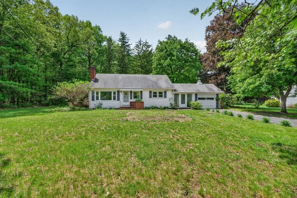 Photo of 61 Harvard Rd