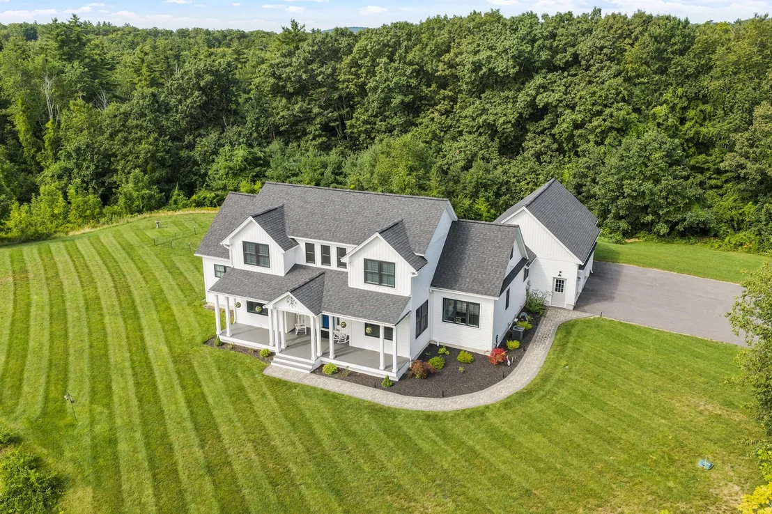 Photo of 637 Mason Rd