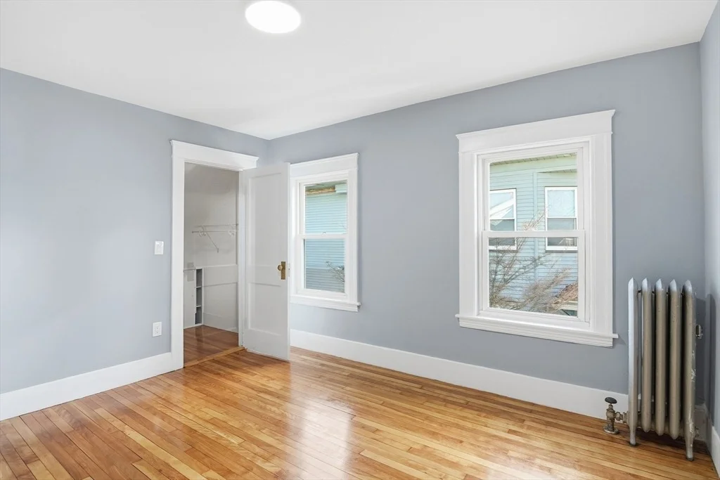 Photo of 323 Burncoat Street