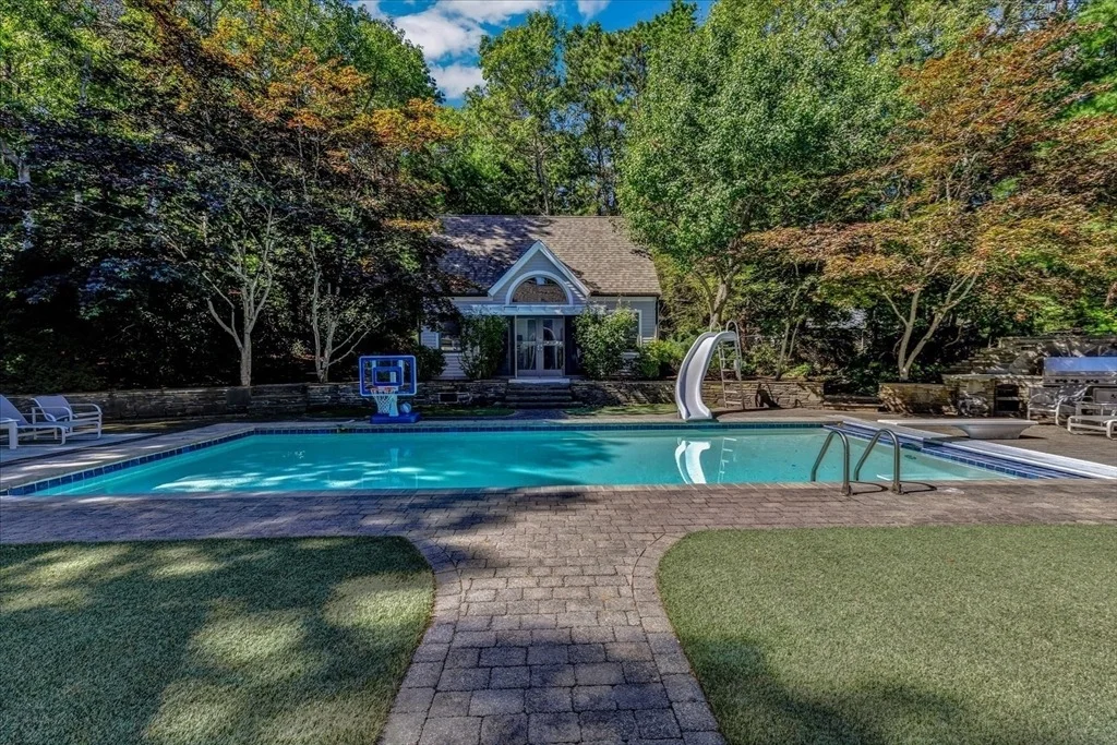 Photo of 100 The Paddock Cir