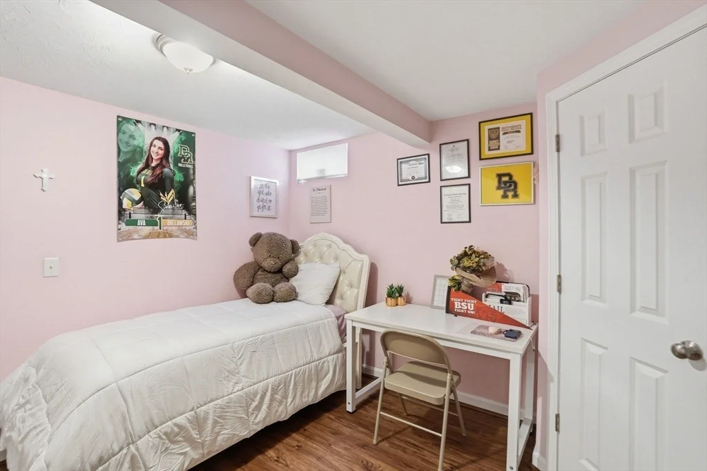 Photo of 943 Stonegate Lndg