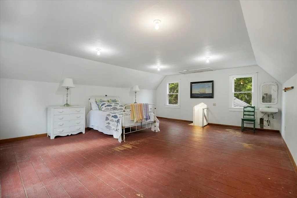 Photo of 35 Valley Ave