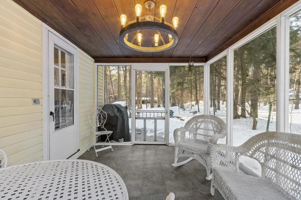 Photo of 265 College Rd