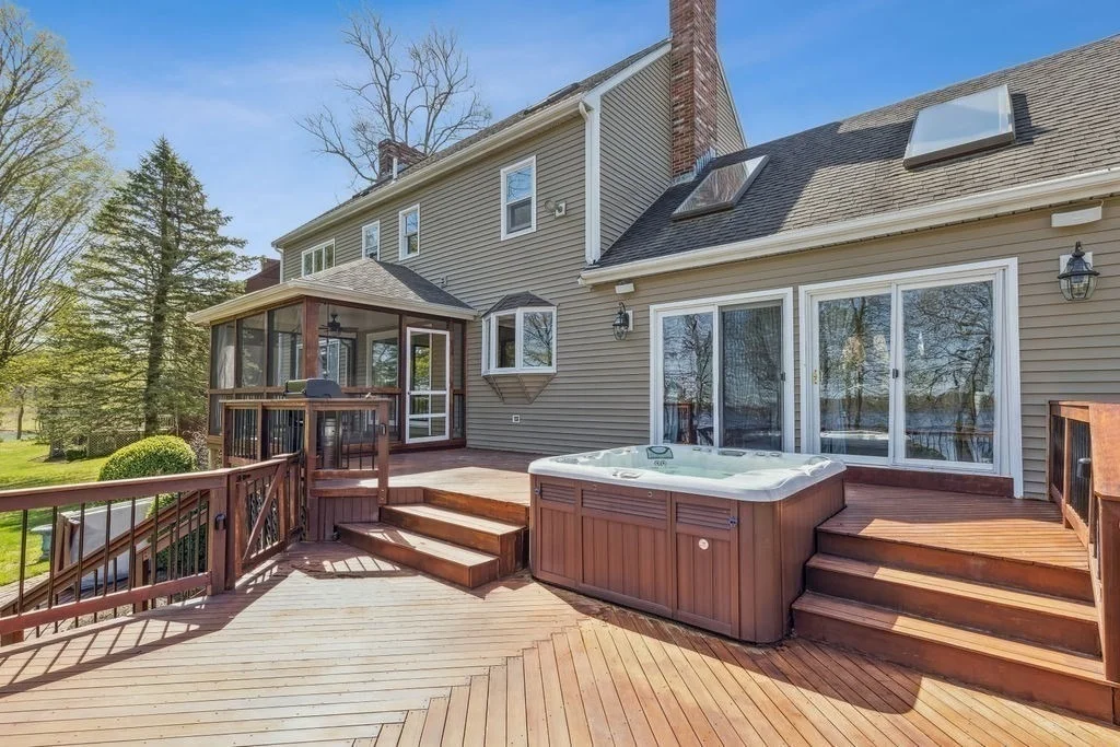 Photo of 38 Reservoir Dr