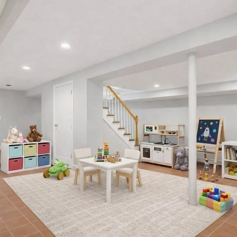 Photo of 4 Meadow Ln