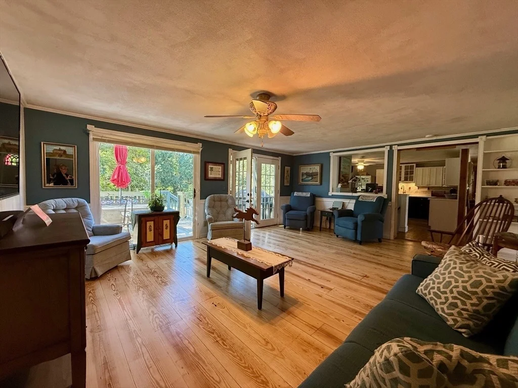 Photo of 390 Log Plain Rd