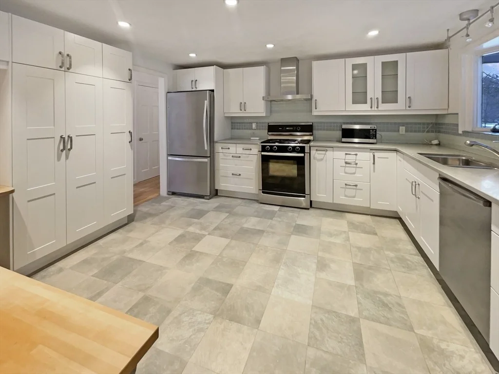 Photo of 26 Field Rd