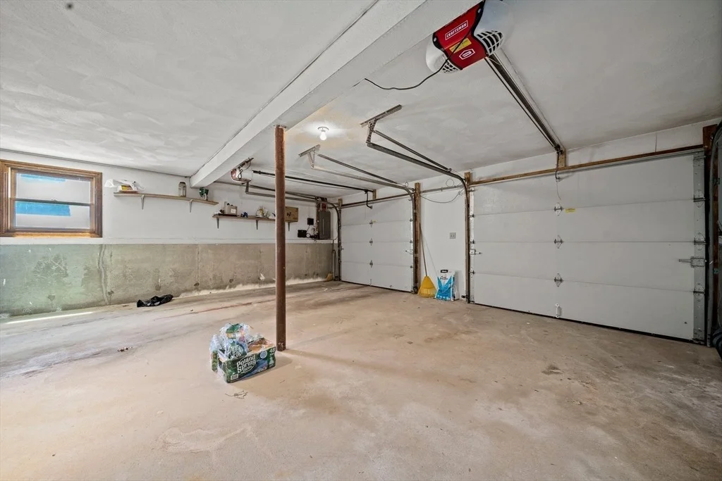 Photo of 36 Bittersweet Ln
