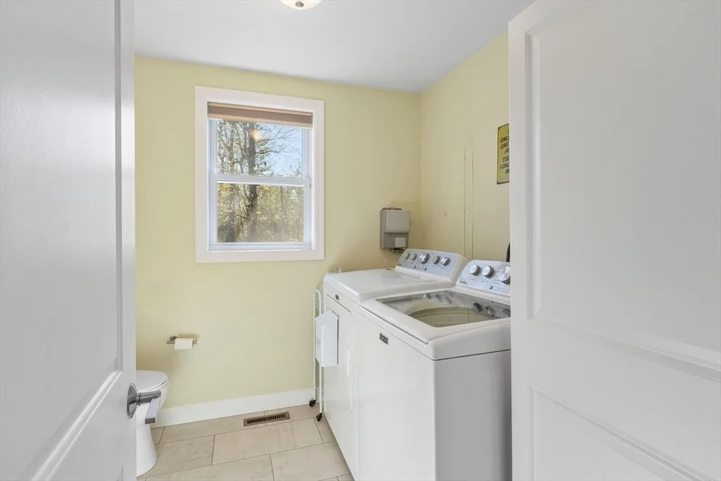 Photo of 22 Fairfield Dr