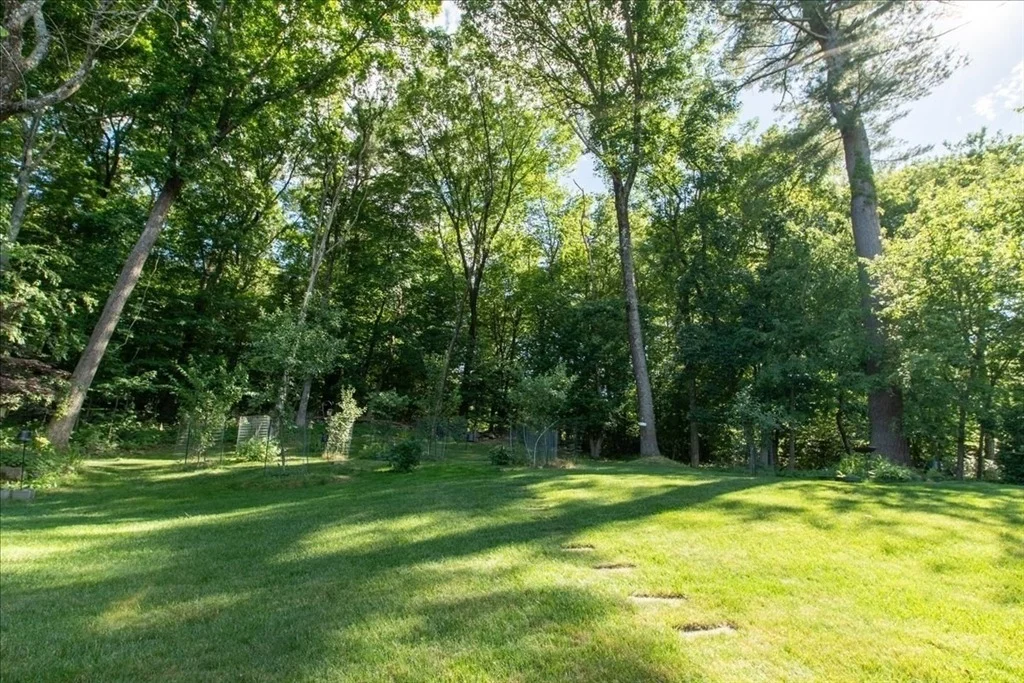 Photo of 37 Lantern Ln.