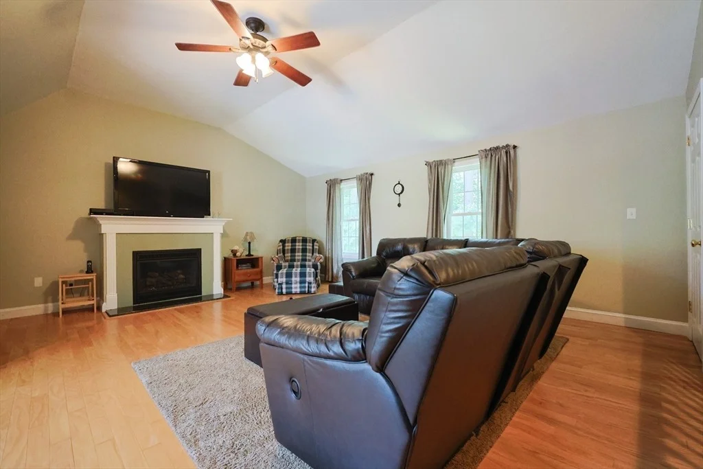 Photo of 15 Nicholas Way