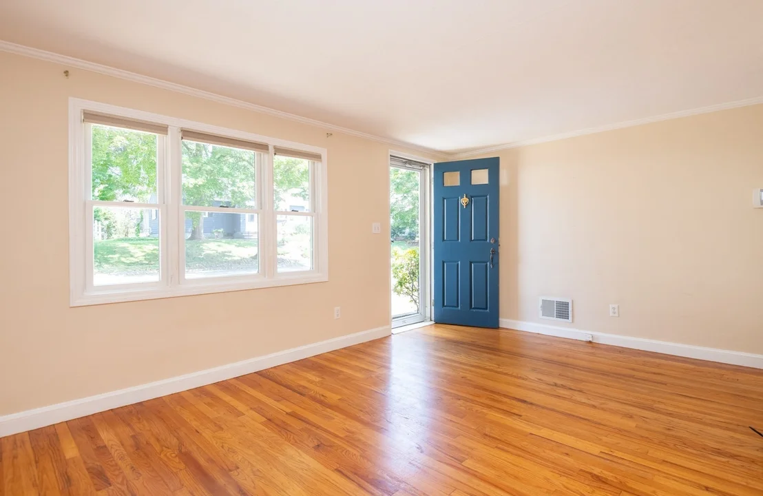 Photo of 19 Penny Lane