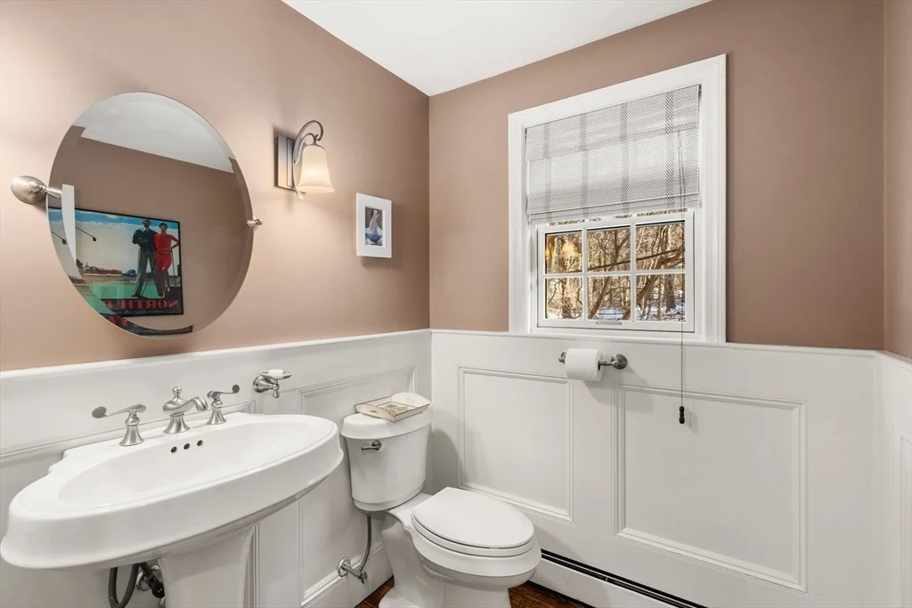Photo of 23 Algonquin Road