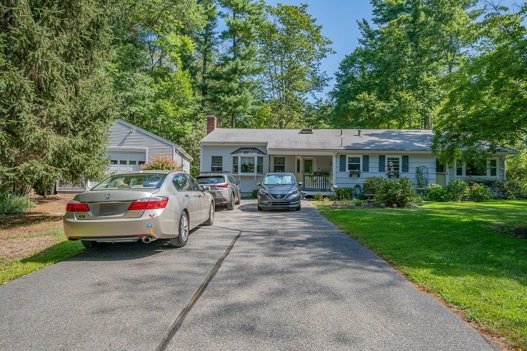 Photo of 558 Spring St