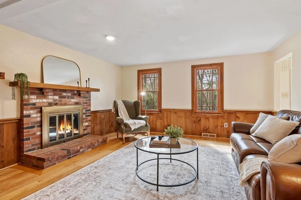 Photo of 16 Fox Hill Rd