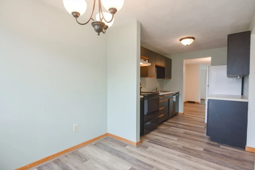 Photo of Unit 106 at 31 Blithewood Avenue