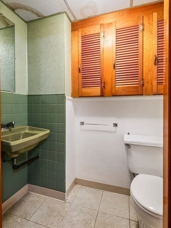 Photo of 30 Russell Hill Rd