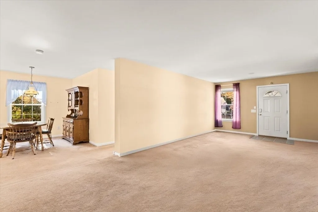 Photo of 84 Lark Ln