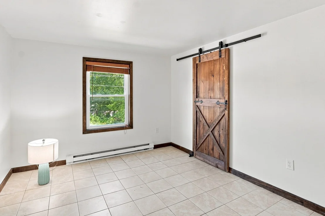 Photo of 65 Paris Avenue